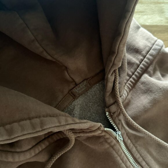 Brandy Melville Women's Brown Hoodie - Picture 3 of 3